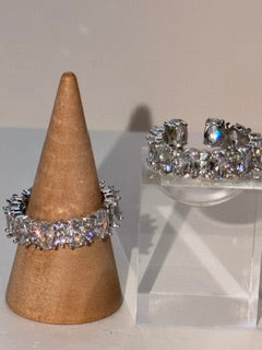 Elegant Gemstone Ring