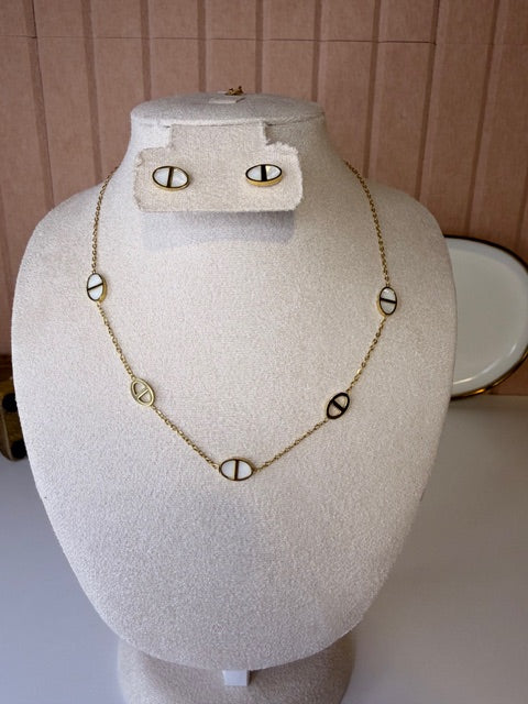Pearlescent Jewelry Sets